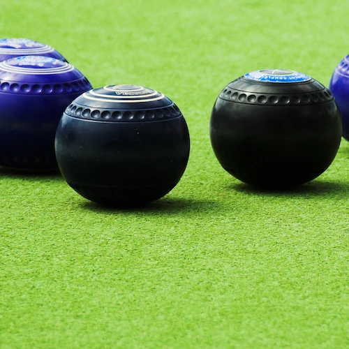 bowls on green